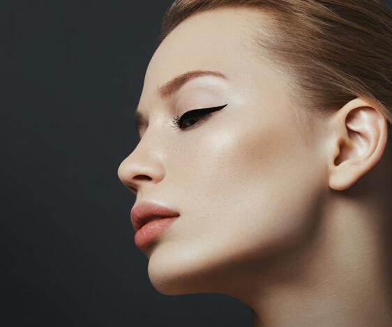 自體脂肪隆下巴多少錢(qián)