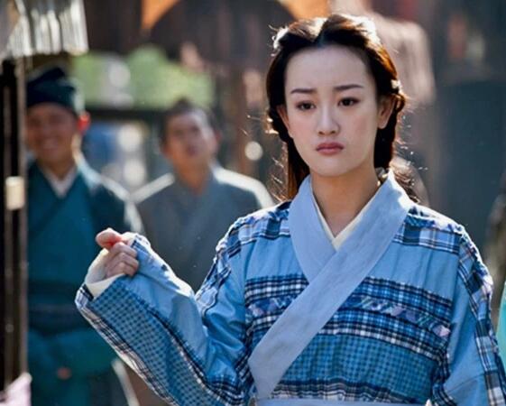 張檬整容前后照片對比